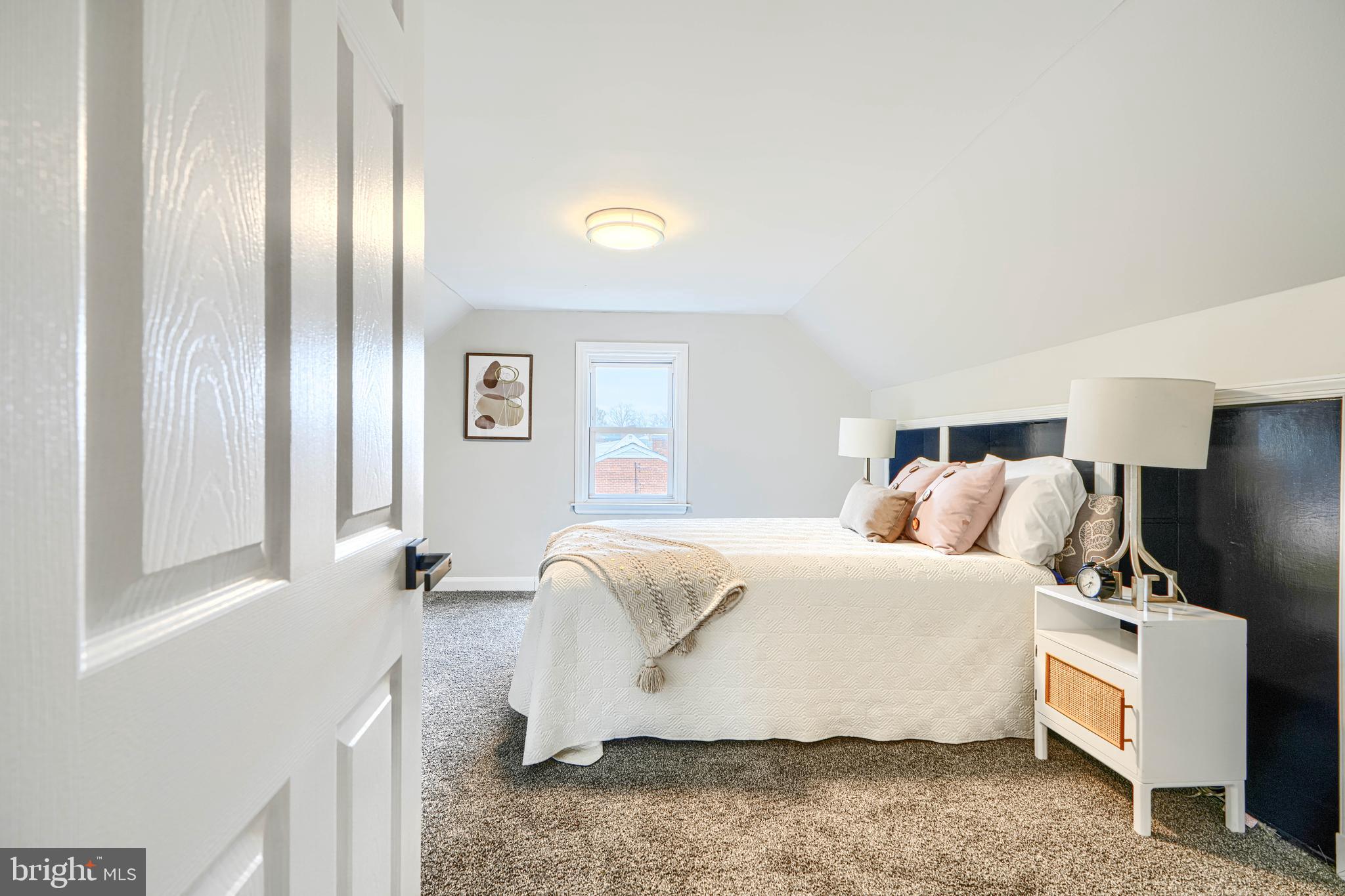 PERRY HALL - Residential