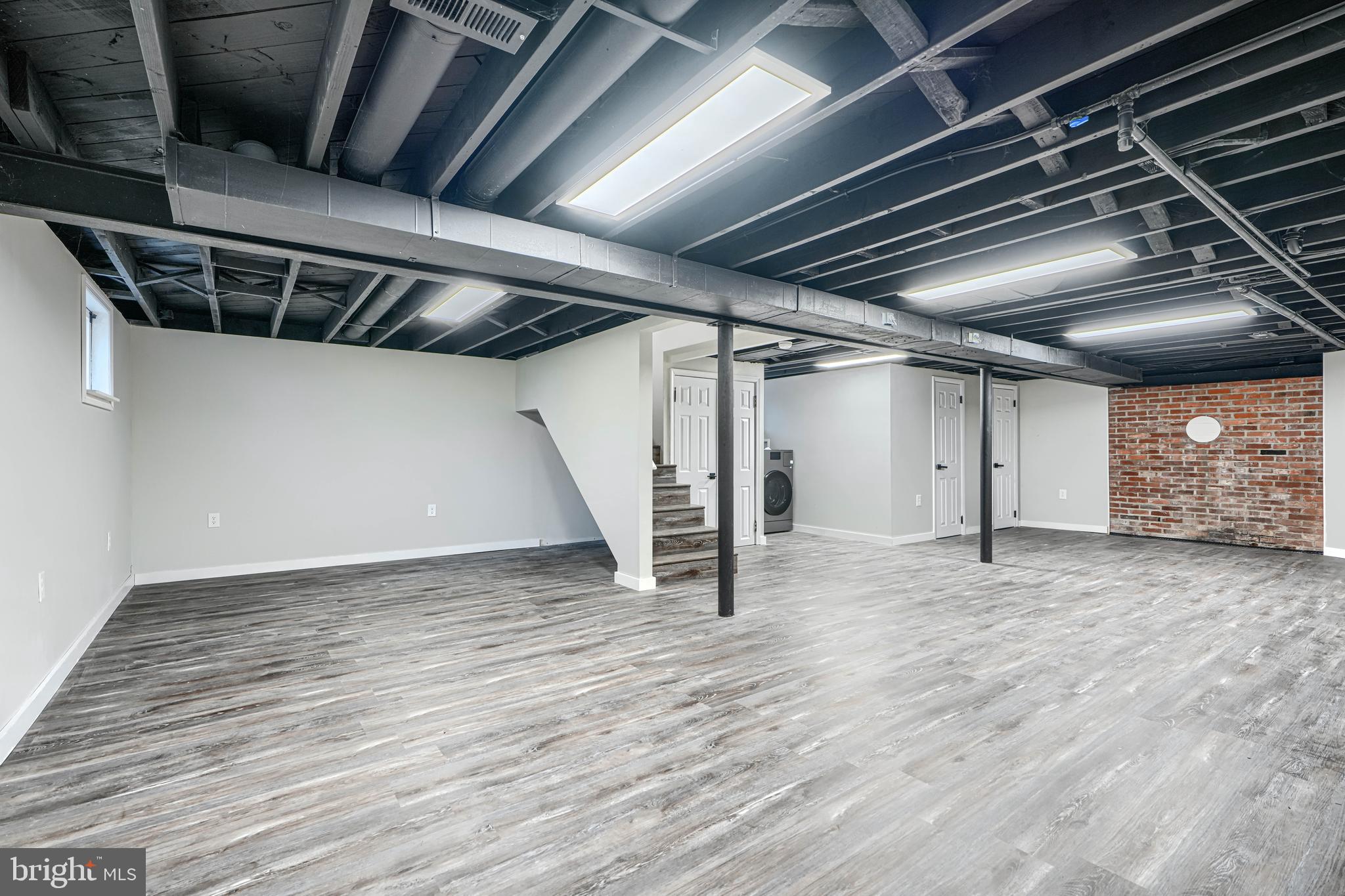 PERRY HALL - Residential