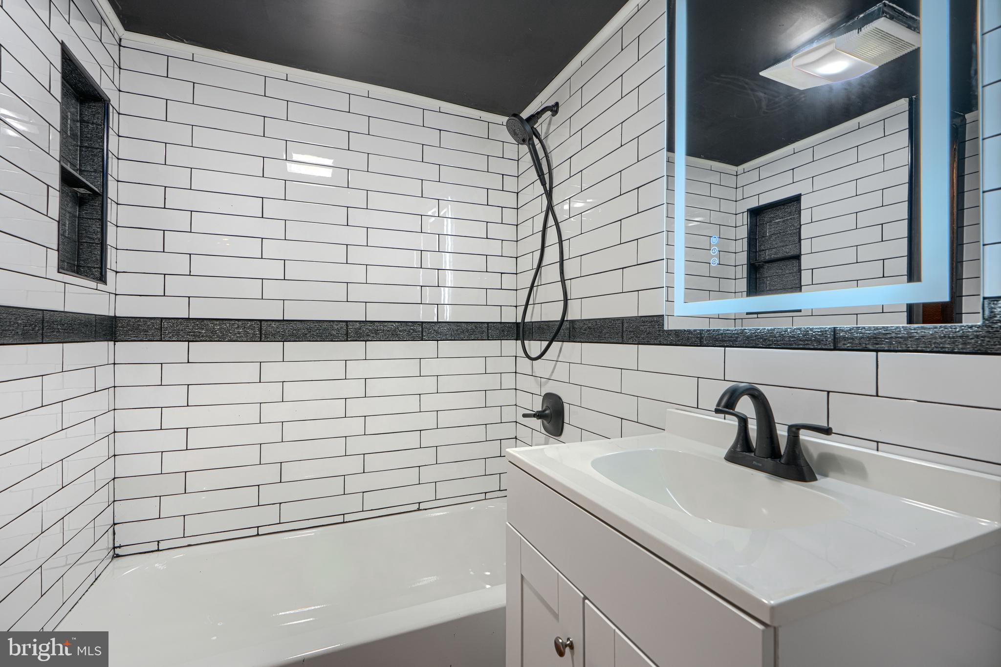 PERRY HALL - Residential