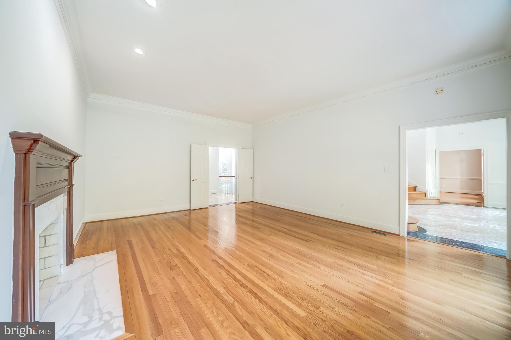 D EVEREUX WEST - Residential