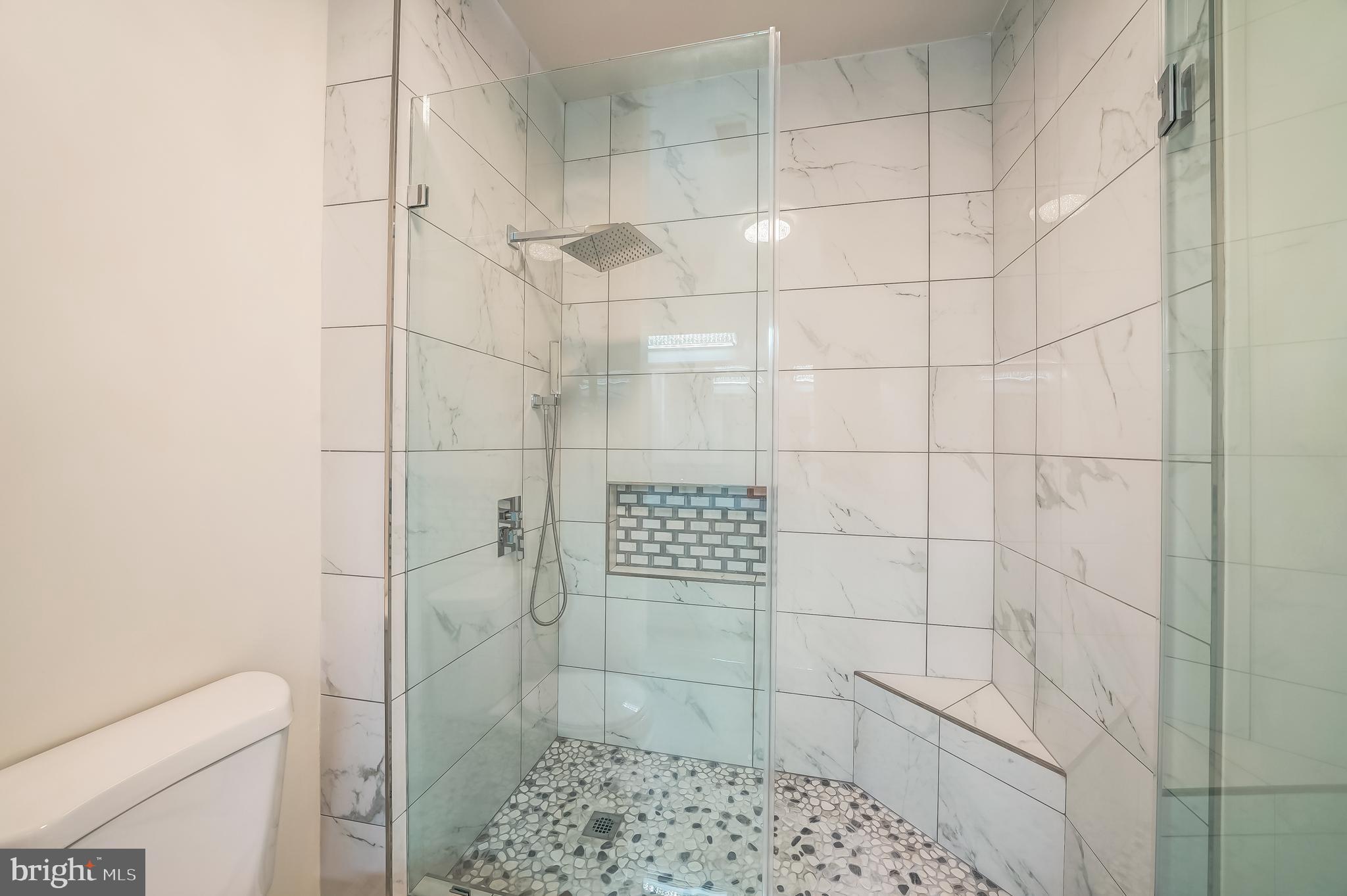 D EVEREUX WEST - Residential