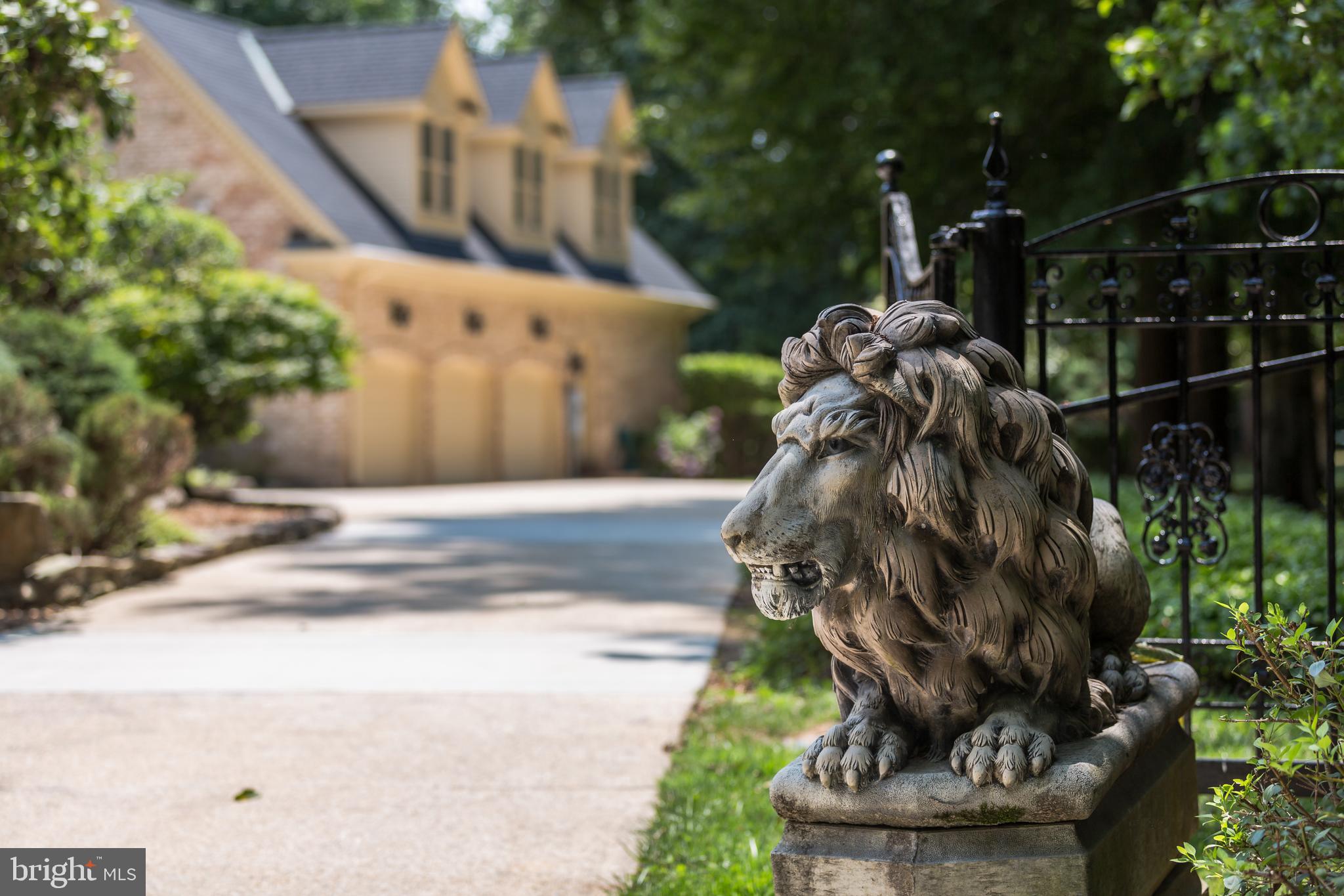 D EVEREUX WEST - Residential