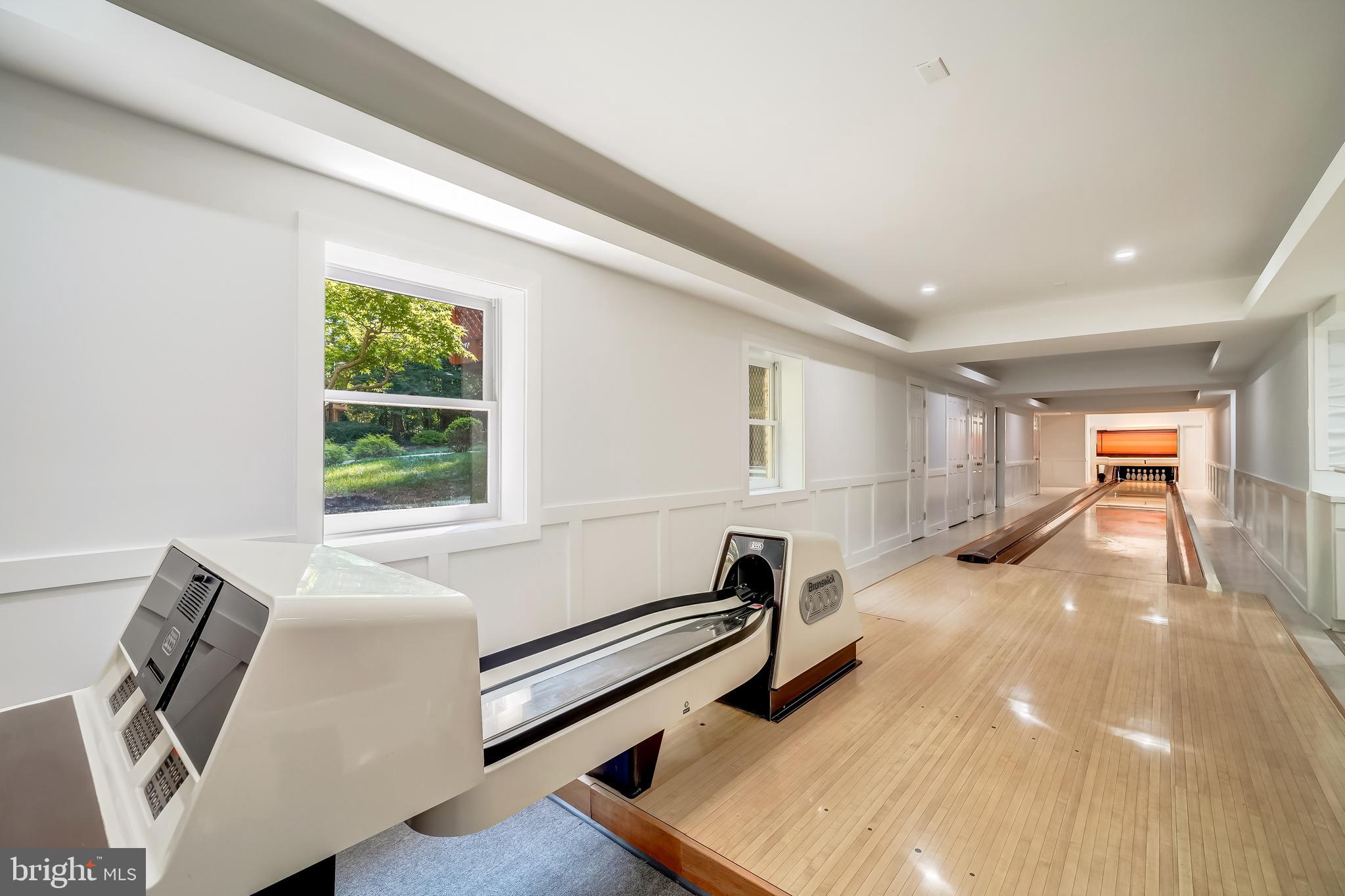 D EVEREUX WEST - Residential