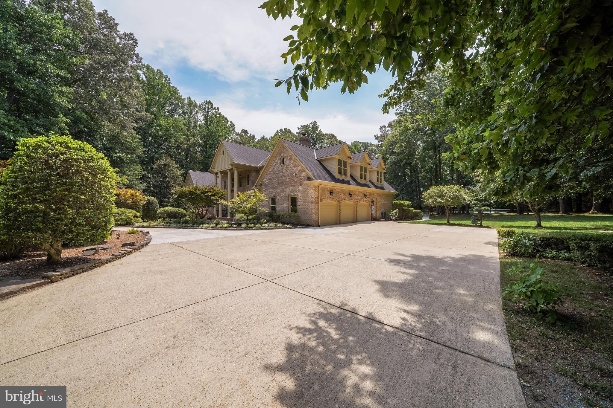 D EVEREUX WEST - Residential