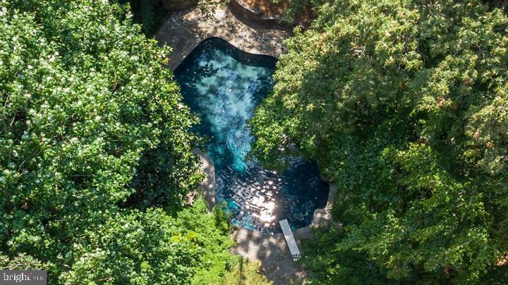 D EVEREUX WEST - Residential