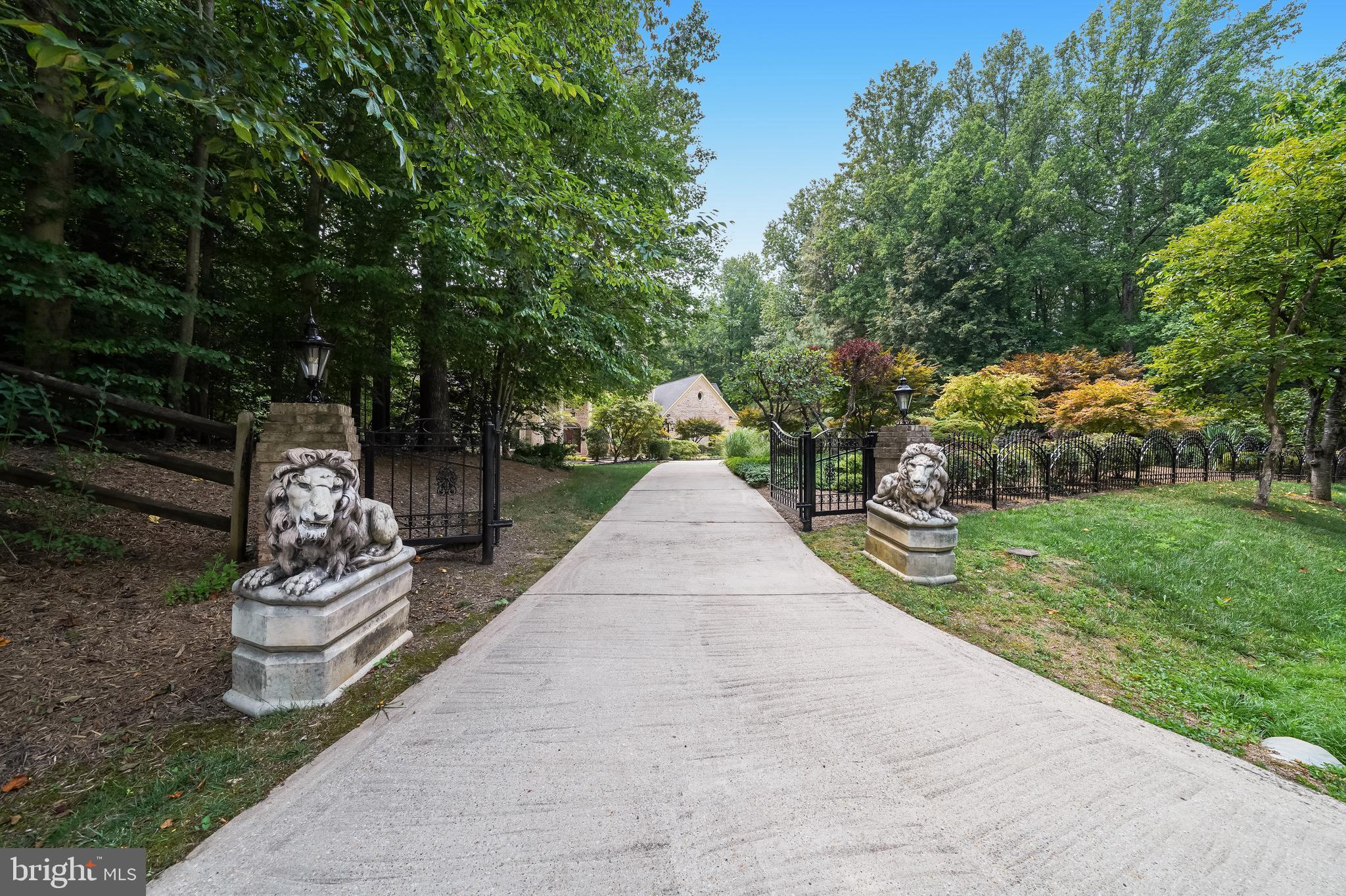 D EVEREUX WEST - Residential