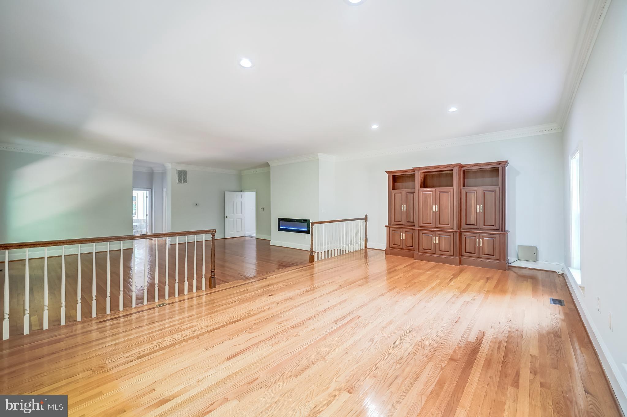 D EVEREUX WEST - Residential