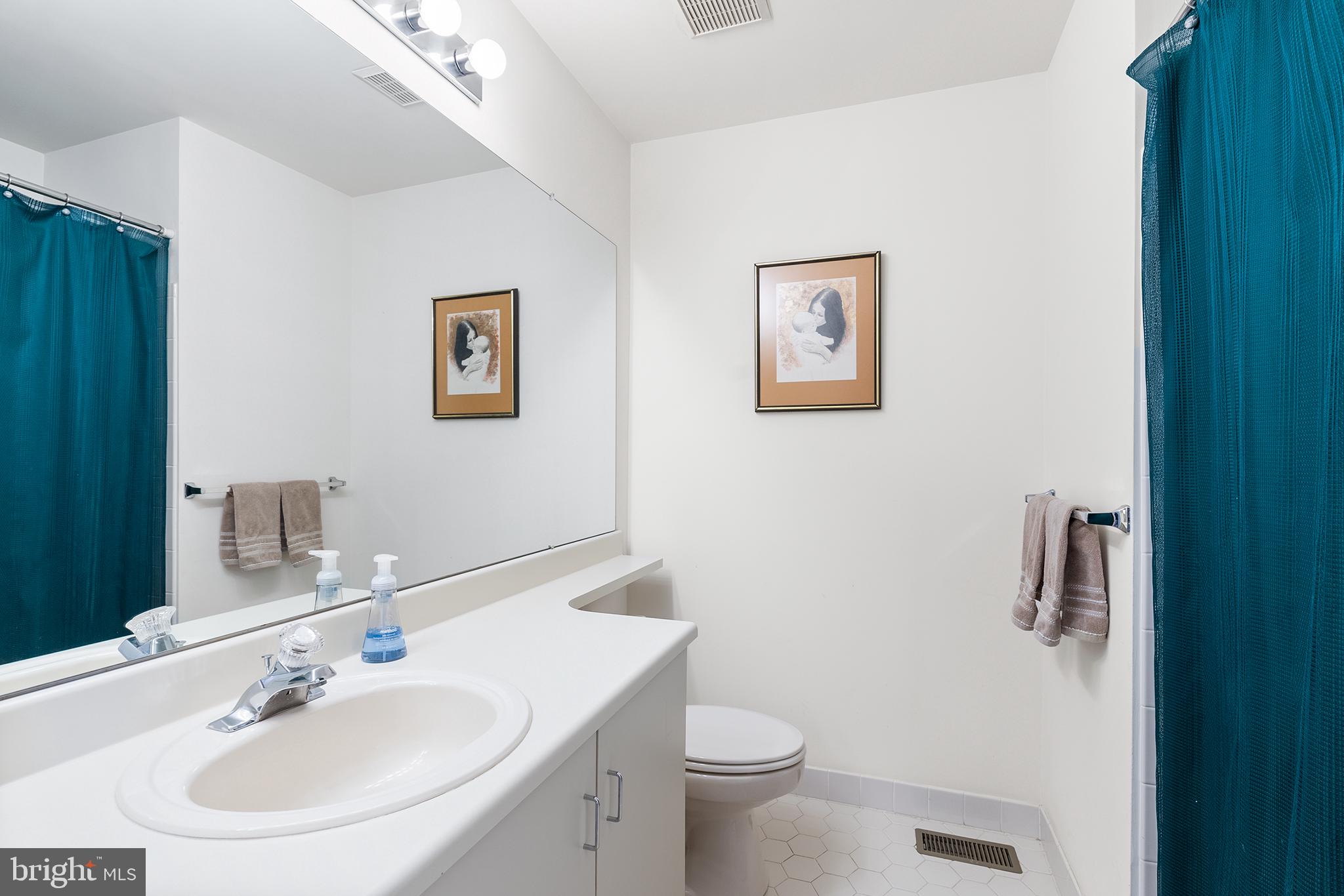 WINNERS CIRCLE - Residential