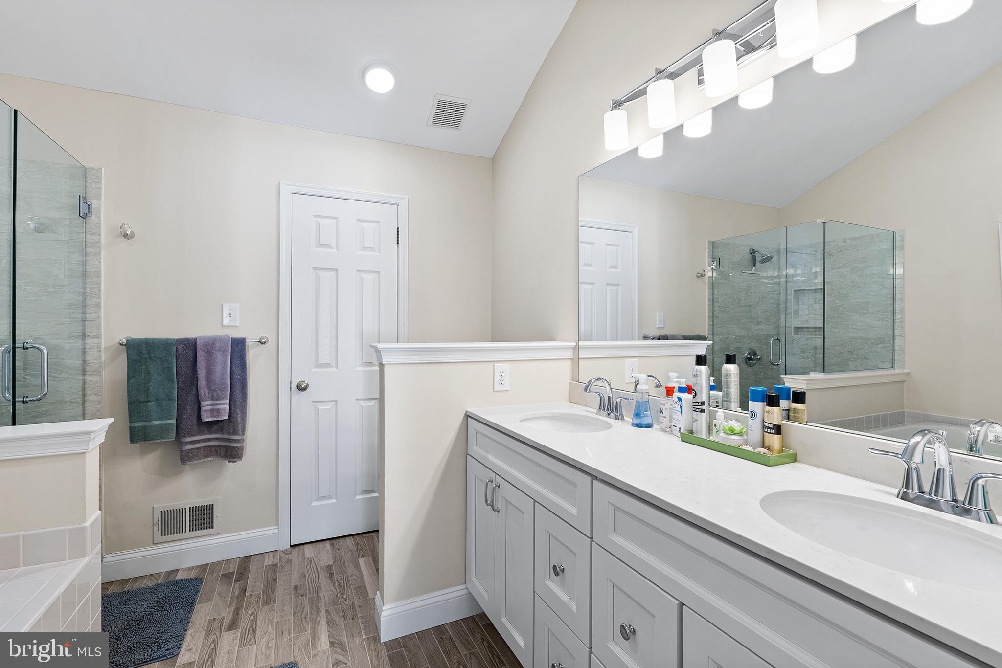 WINNERS CIRCLE - Residential