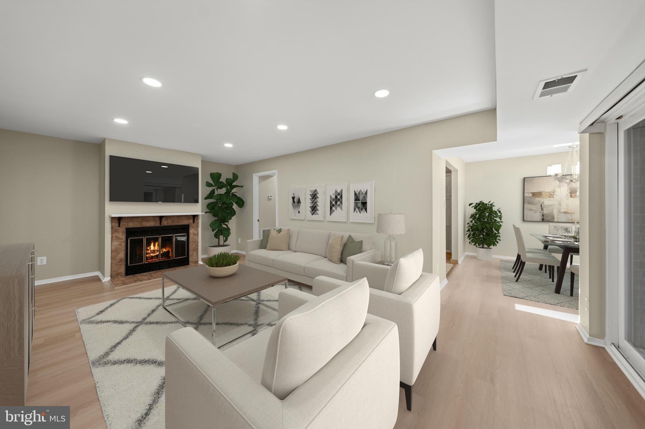 5809 EDSON LANE 5809-304