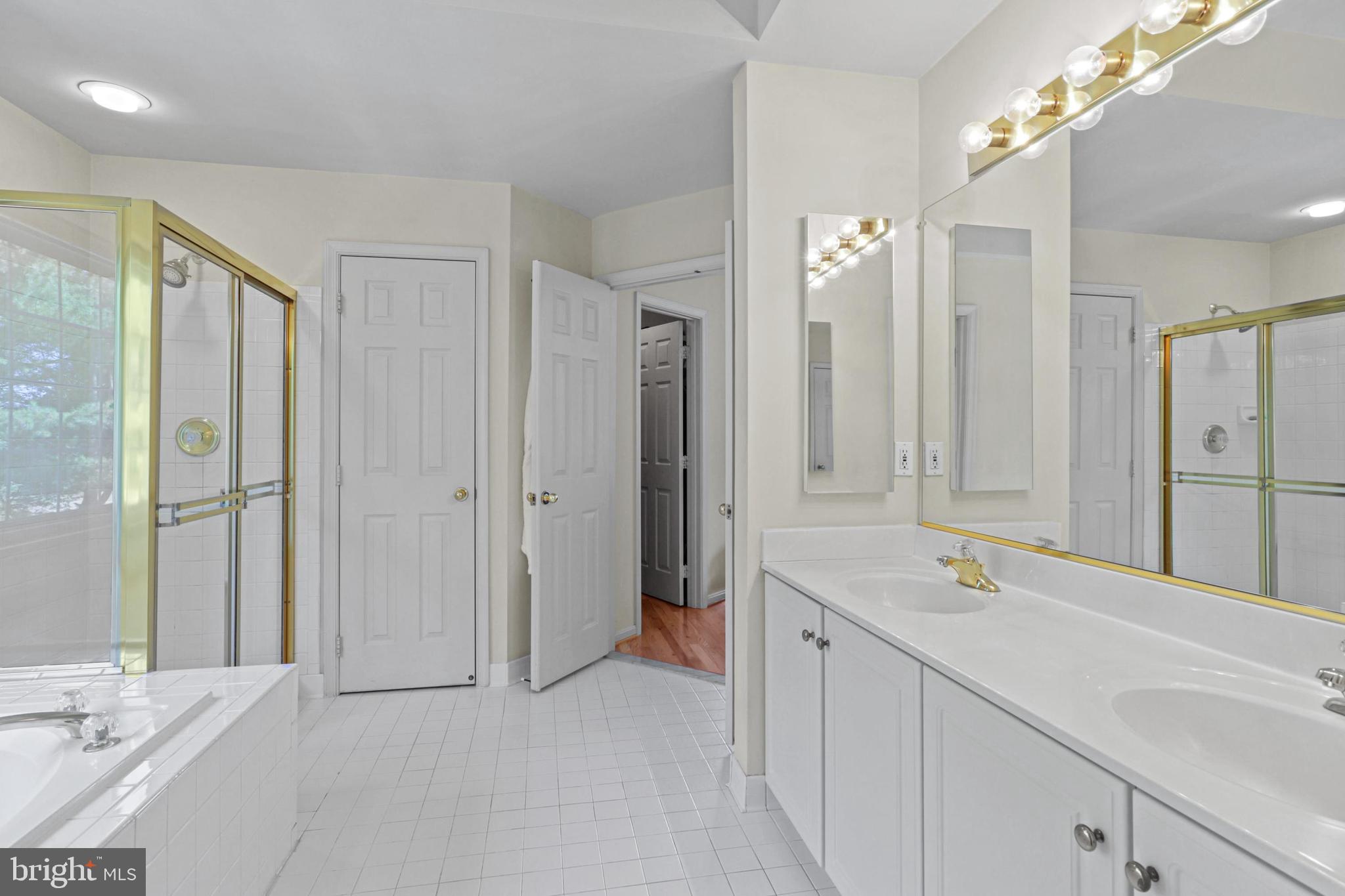 POPLAR PARK - Residential