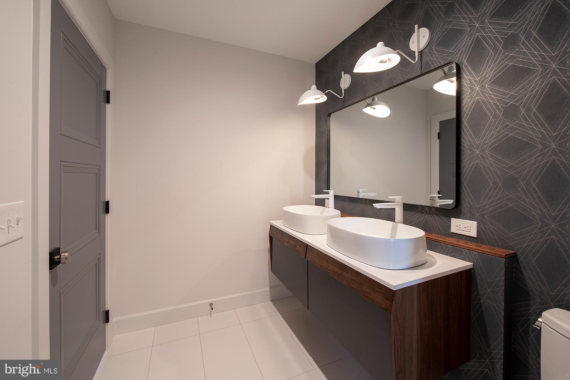 WAYNEFIELD - Residential