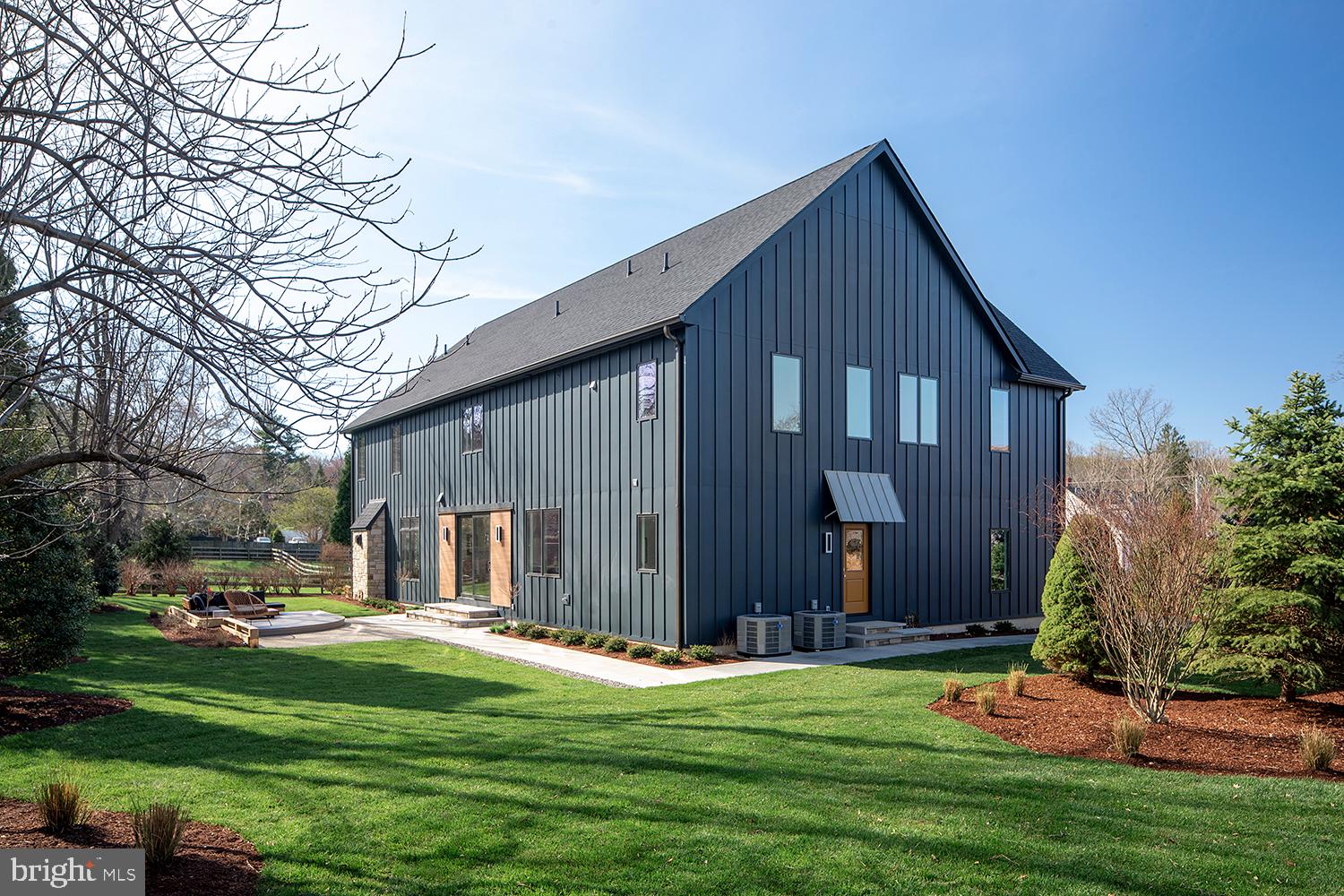 WAYNEFIELD - Residential