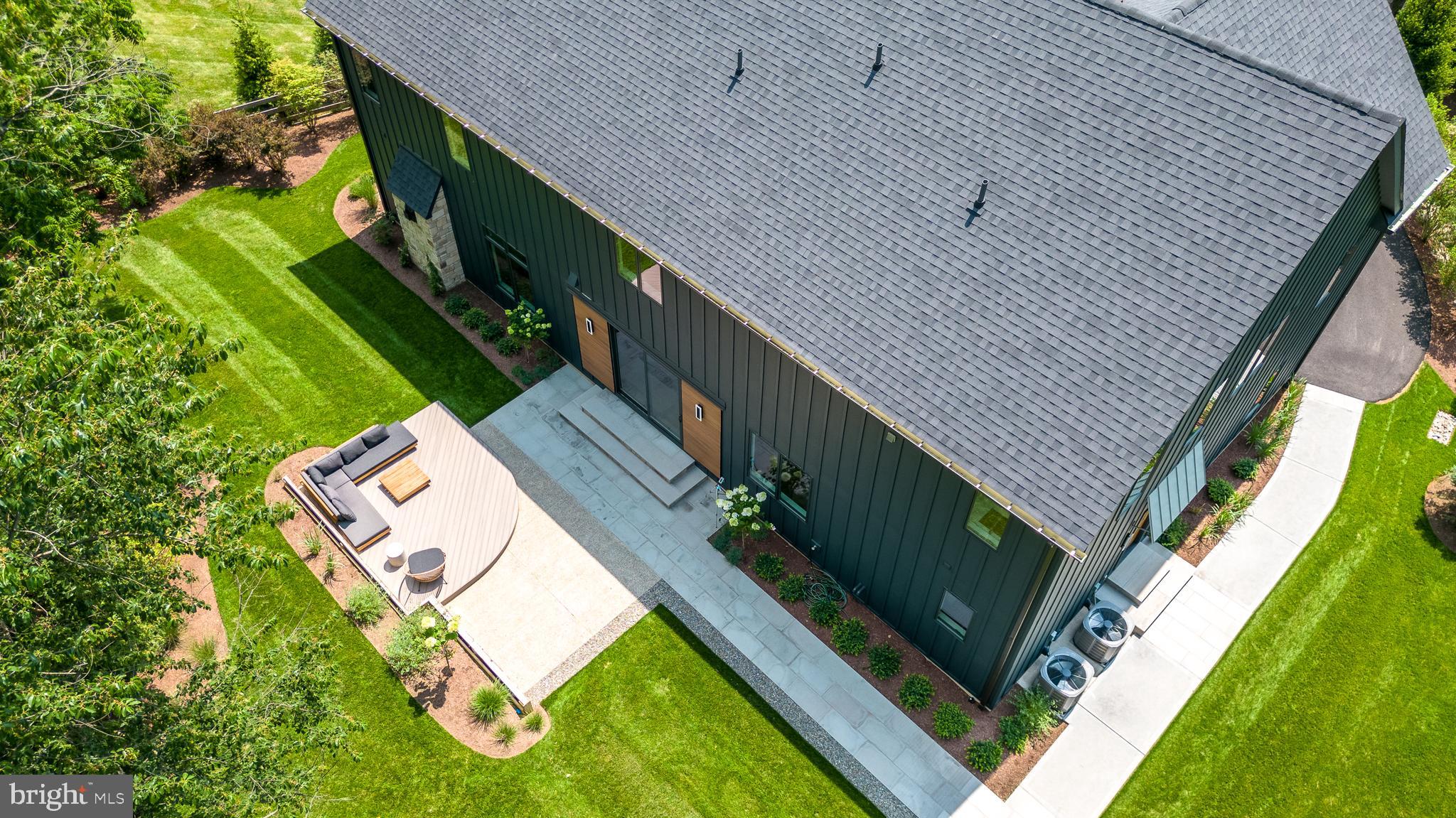 WAYNEFIELD - Residential