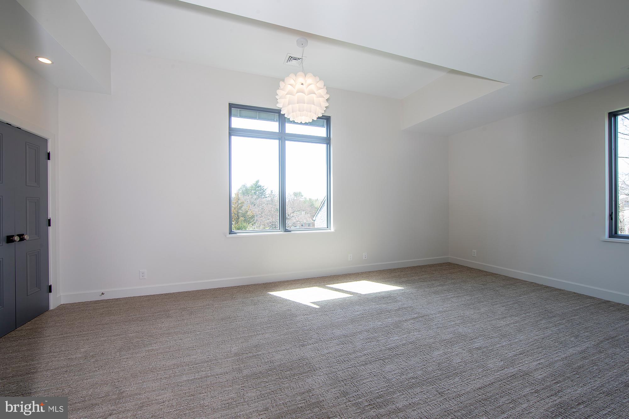 WAYNEFIELD - Residential