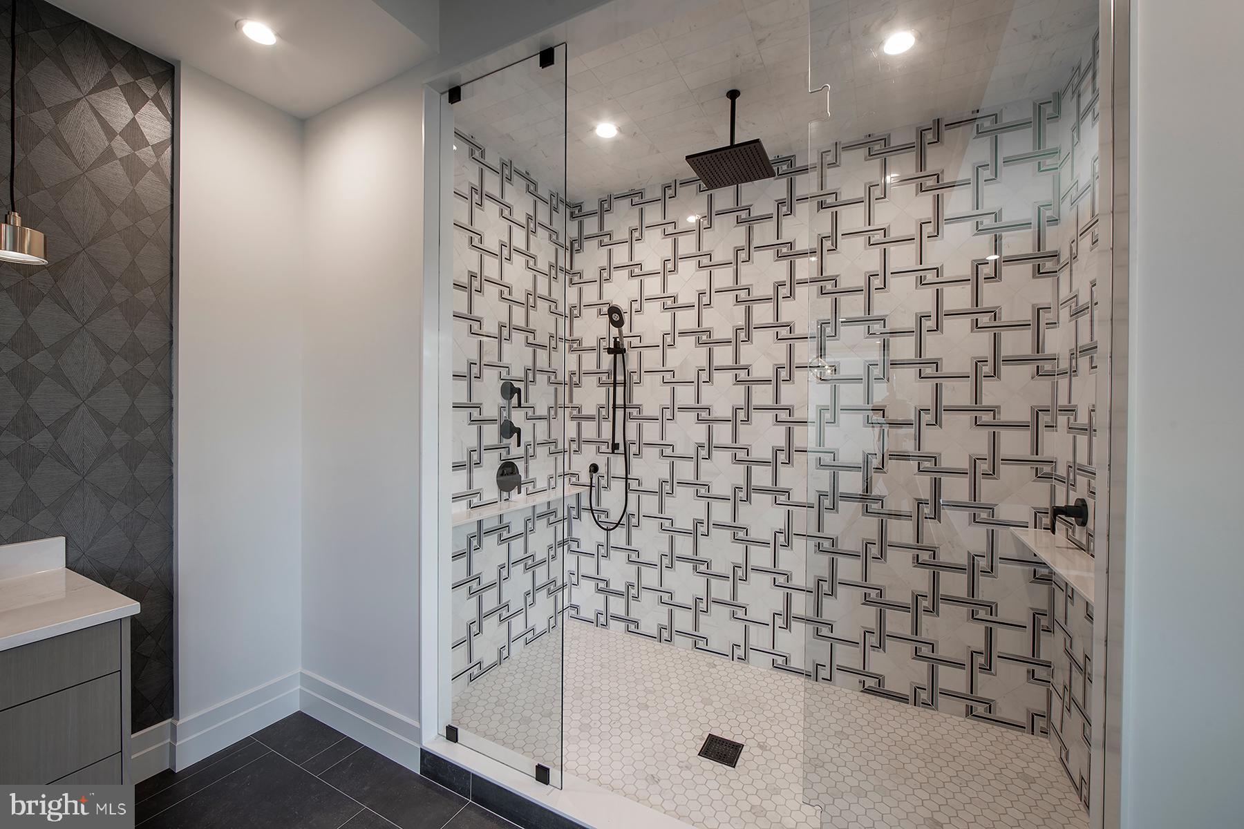 WAYNEFIELD - Residential