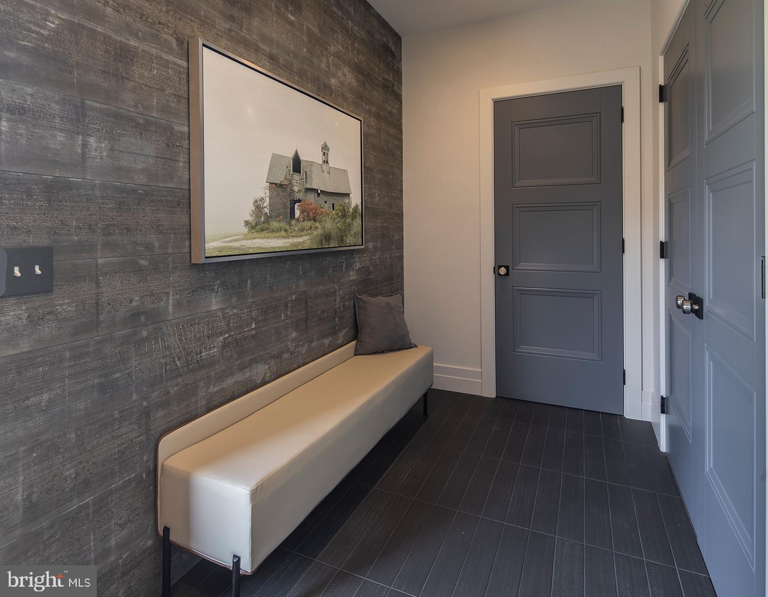 WAYNEFIELD - Residential