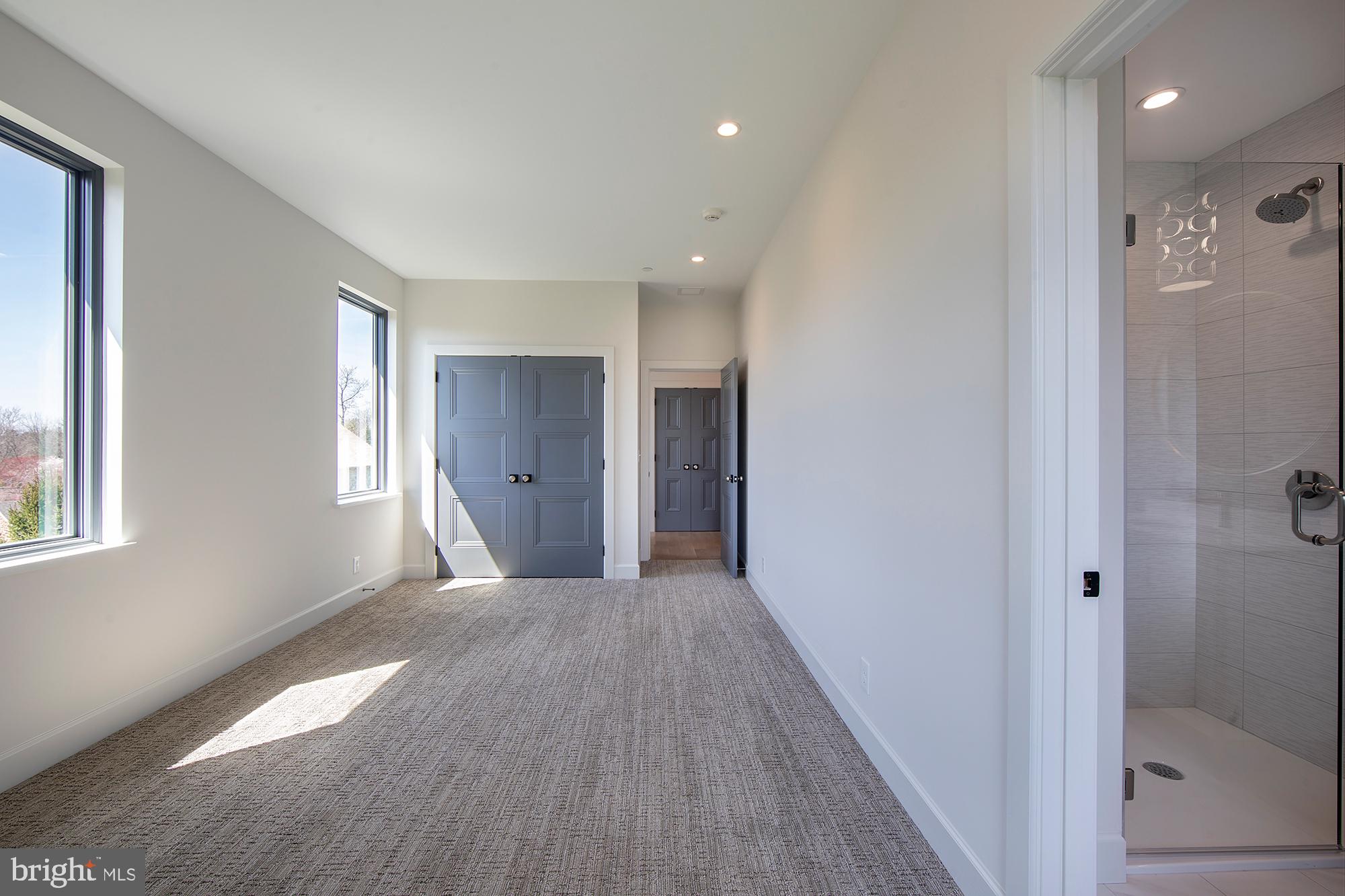 WAYNEFIELD - Residential