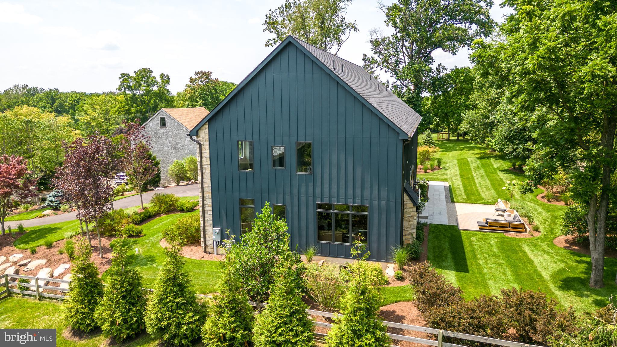 WAYNEFIELD - Residential