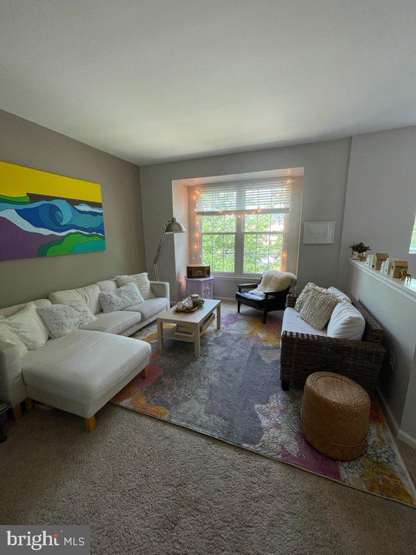 MCNAIR FARMS LANDBAY - Residential Lease