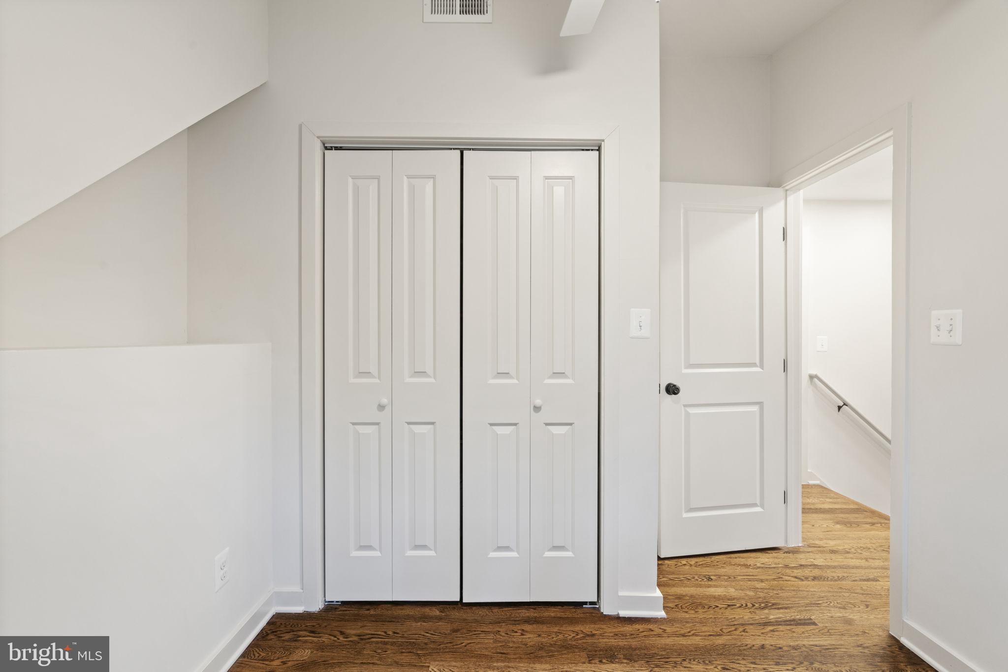 BUCKNELL MANOR - Residential