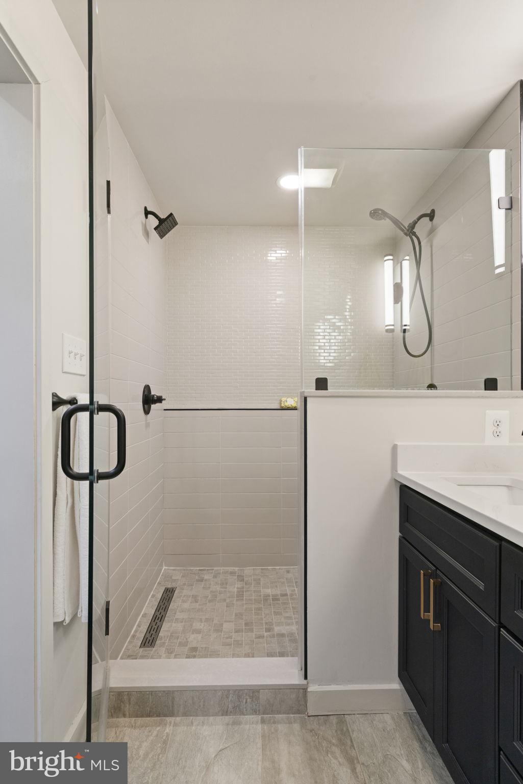 BUCKNELL MANOR - Residential