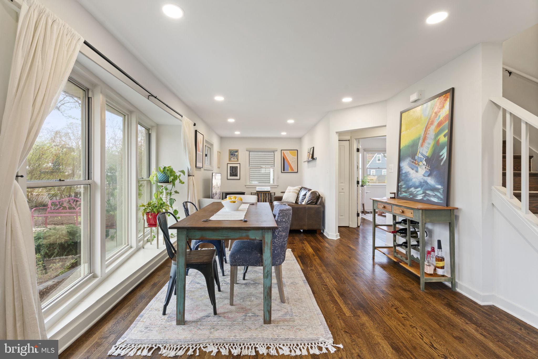 BUCKNELL MANOR - Residential