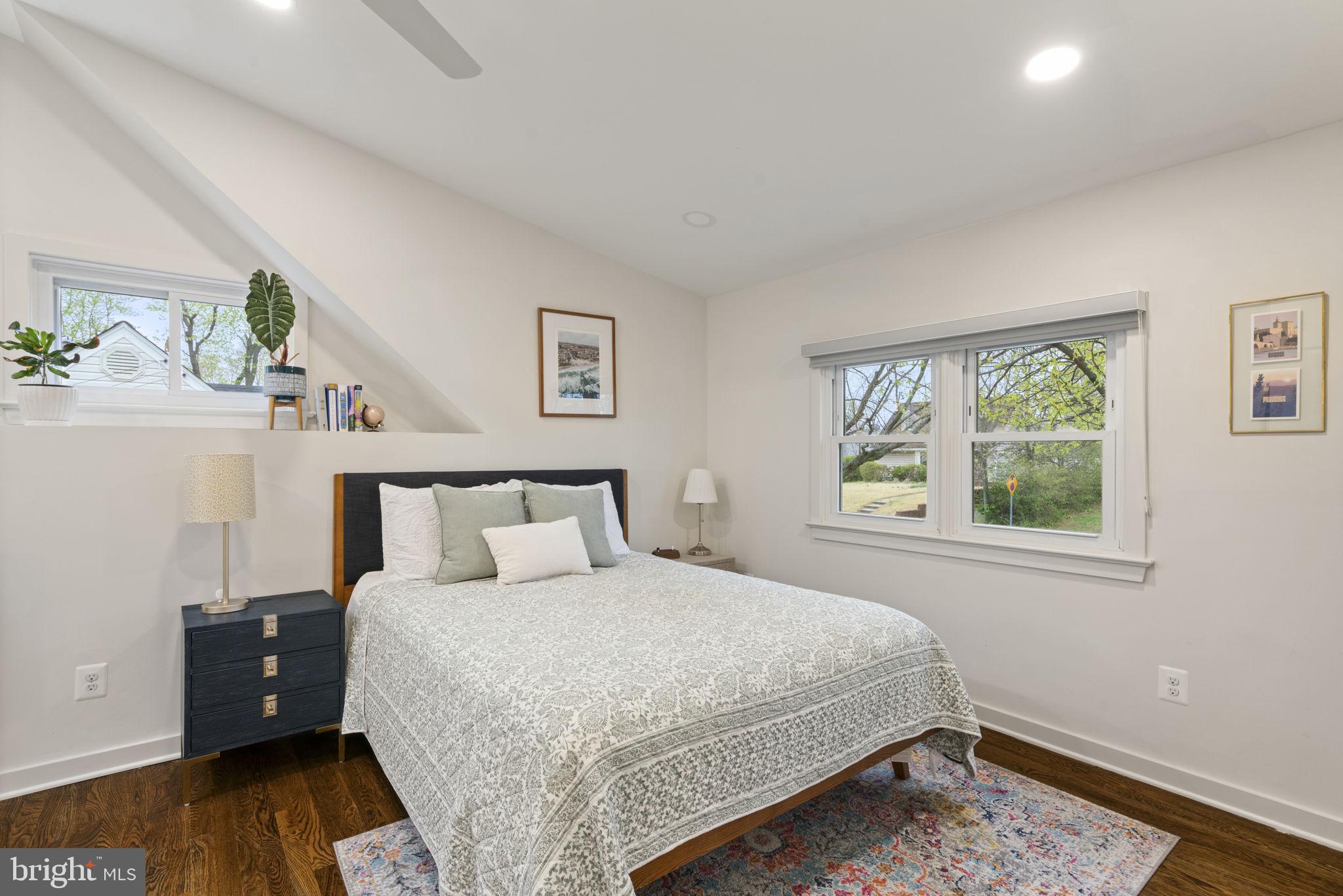 BUCKNELL MANOR - Residential