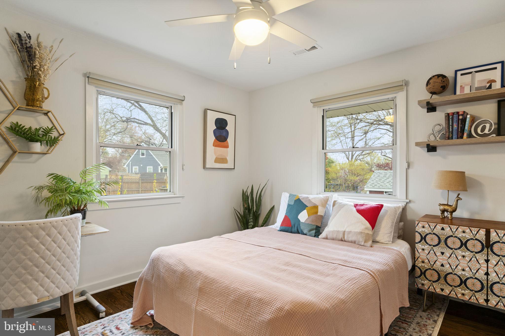 BUCKNELL MANOR - Residential