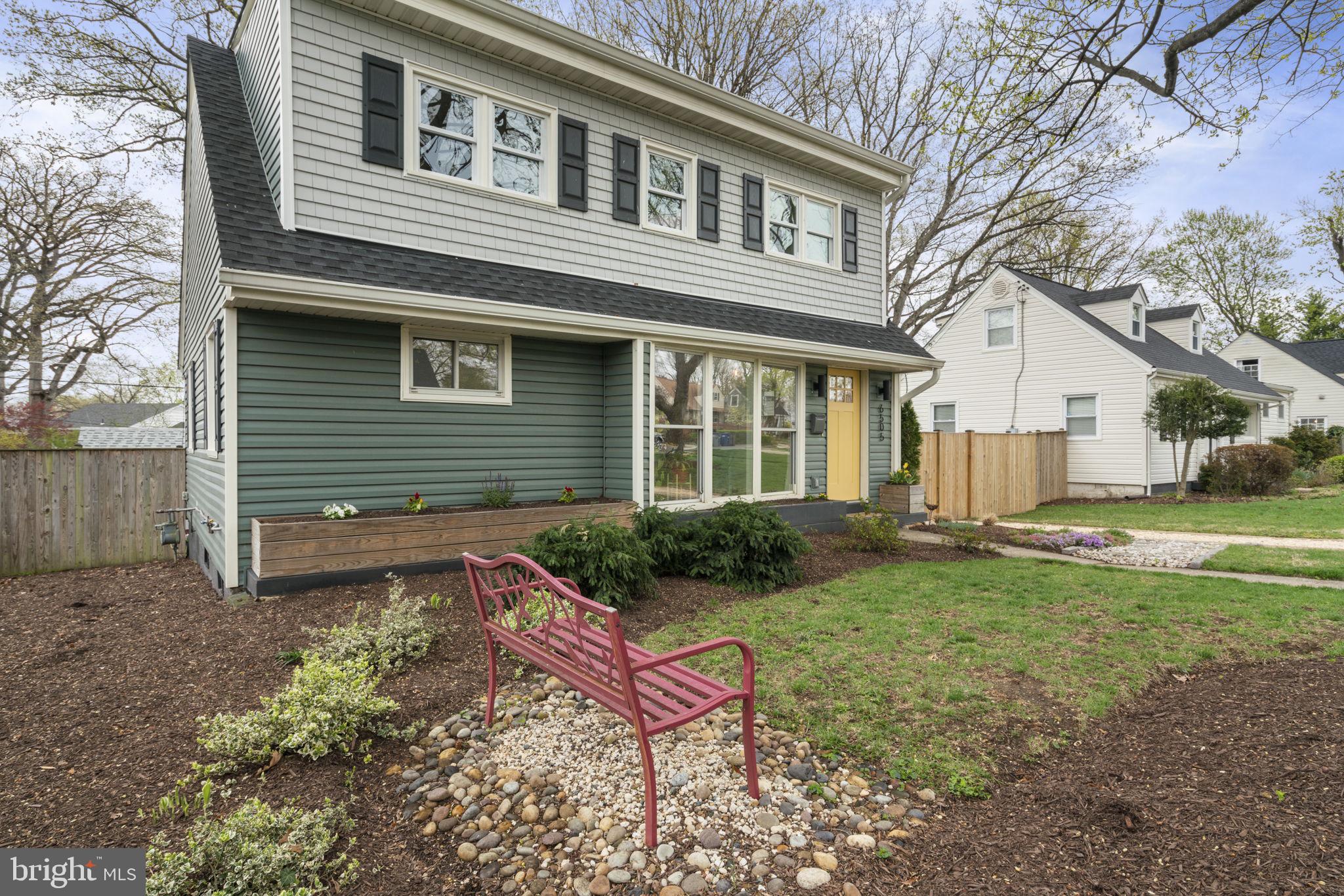 BUCKNELL MANOR - Residential