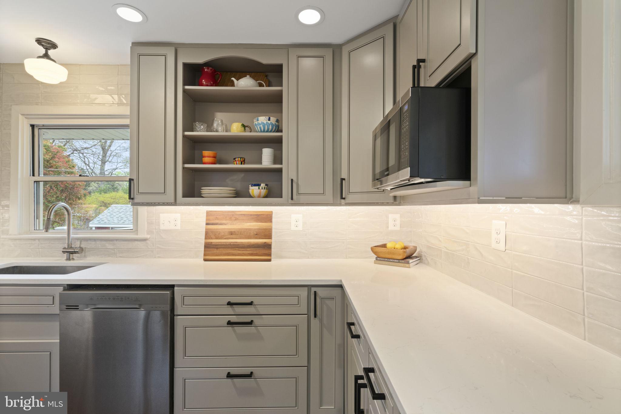 BUCKNELL MANOR - Residential