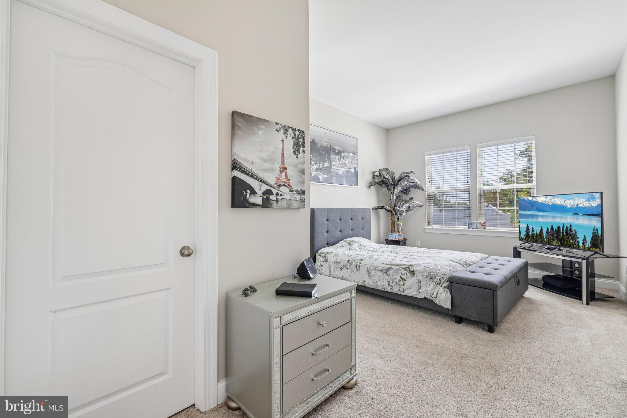 GREENLEIGH AT CROSSROADS - Residential