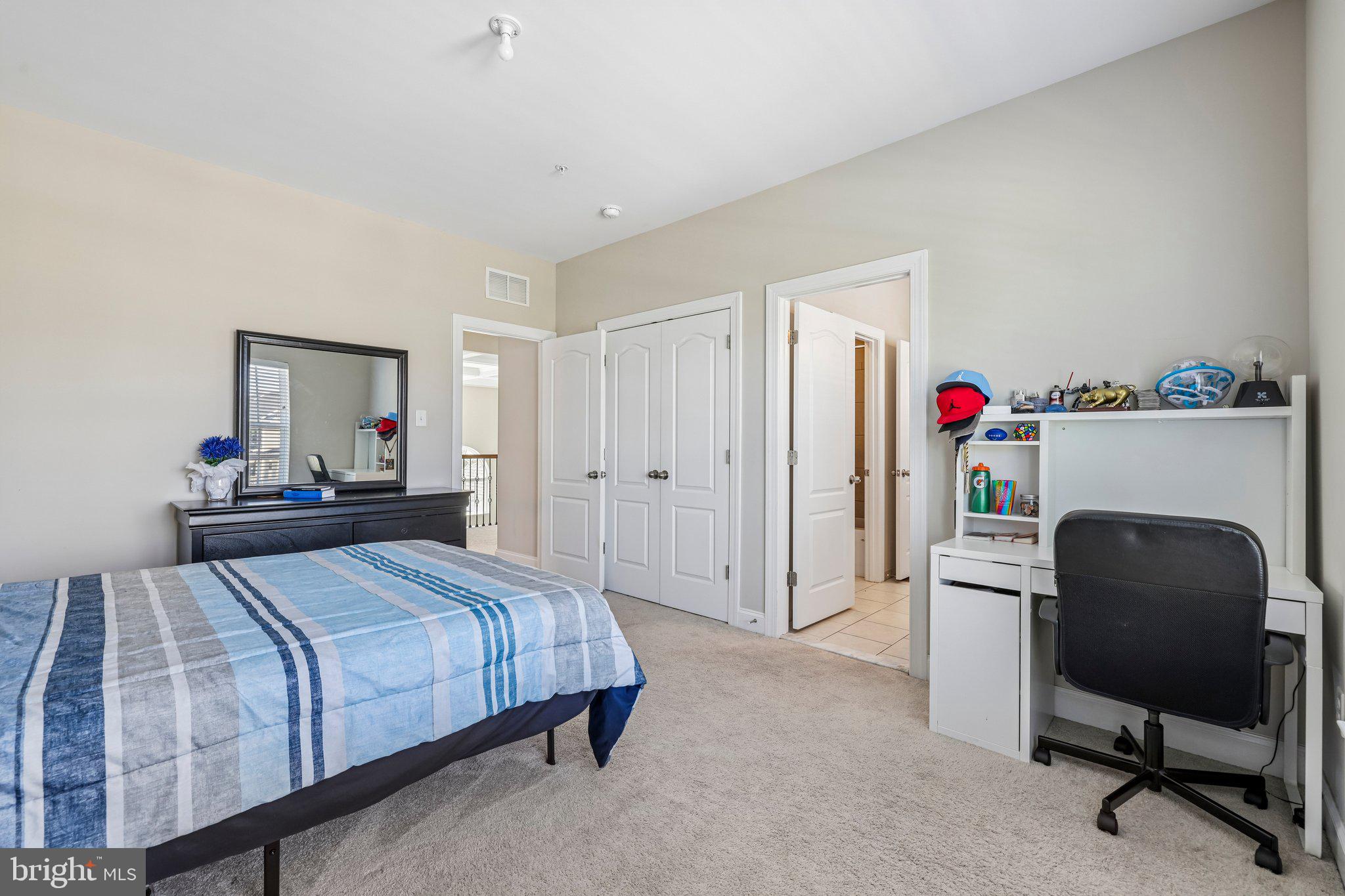 GREENLEIGH AT CROSSROADS - Residential