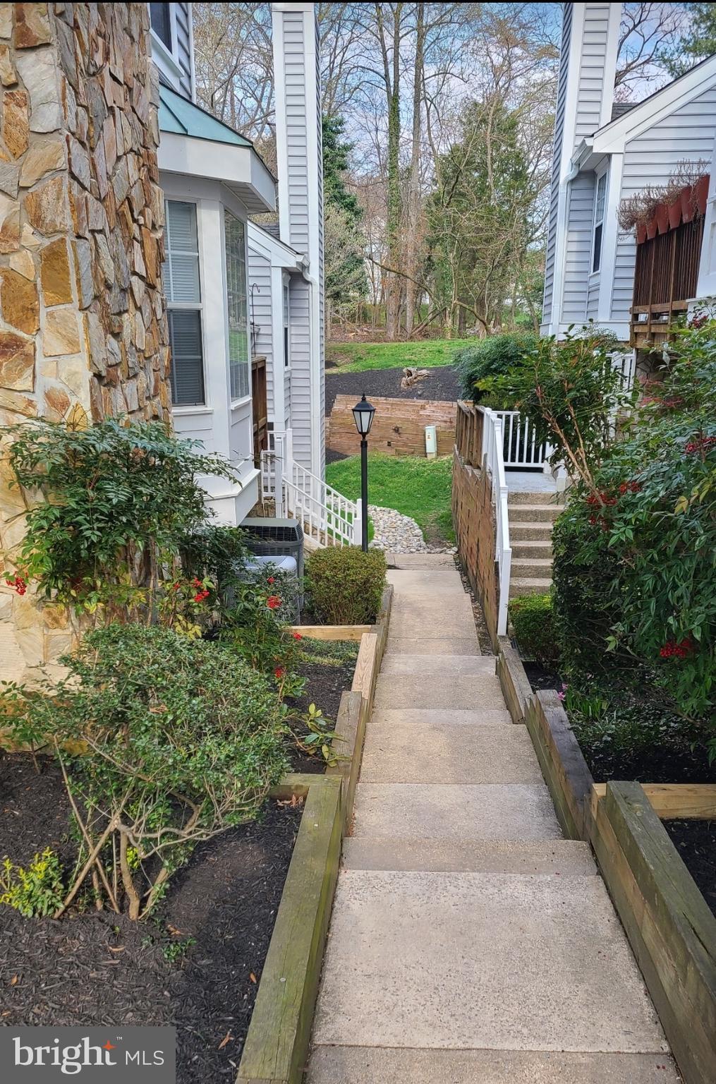 OCCOQUAN POINTE CONDO - Residential