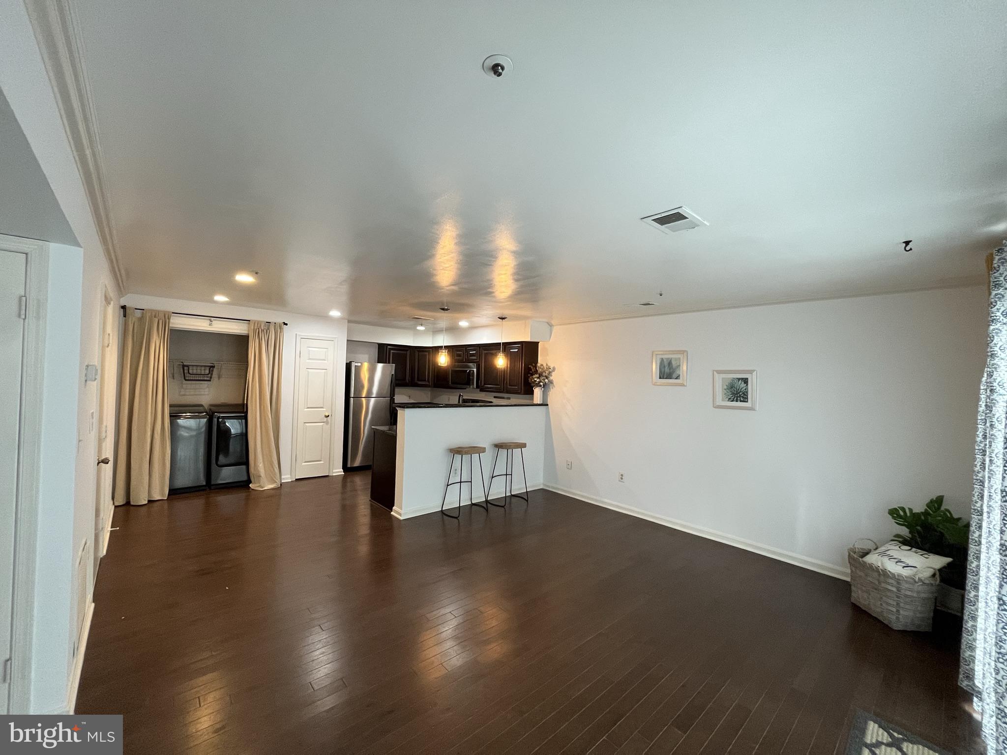 OCCOQUAN POINTE CONDO - Residential