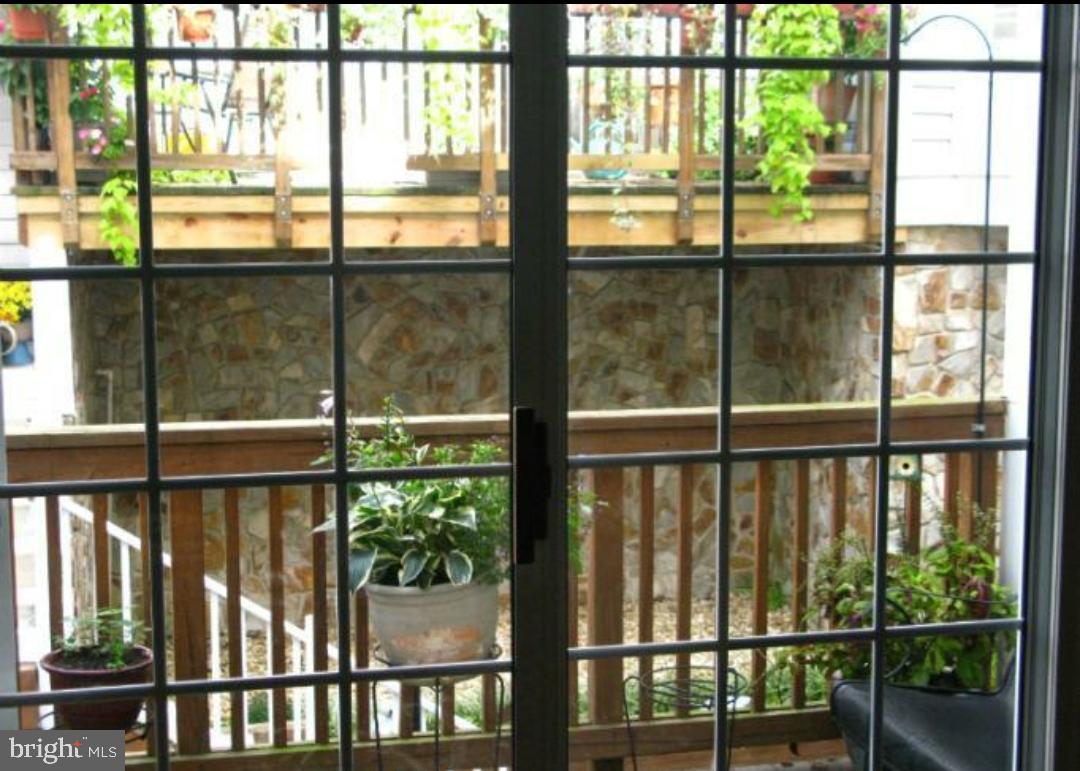 OCCOQUAN POINTE CONDO - Residential