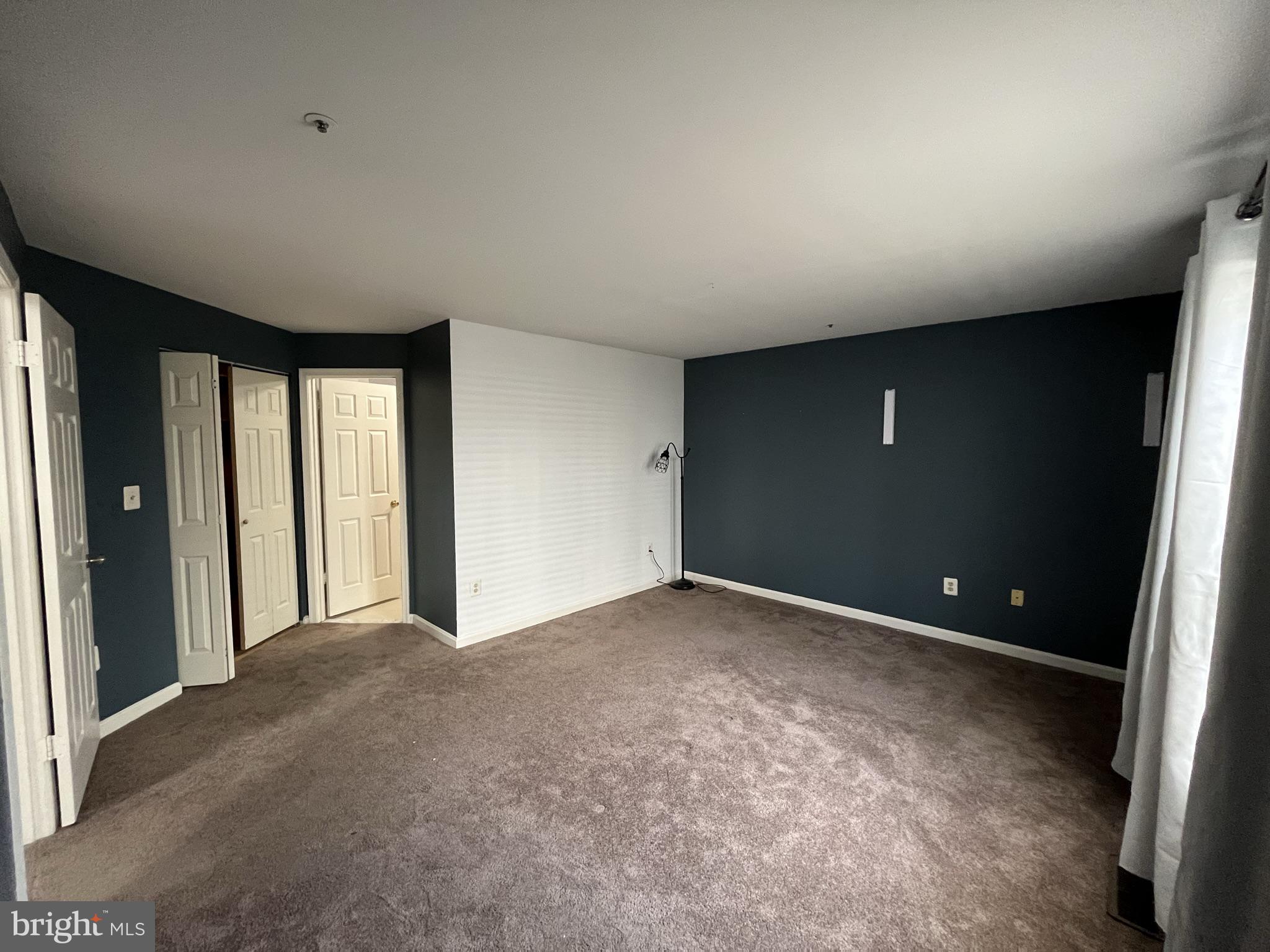 OCCOQUAN POINTE CONDO - Residential