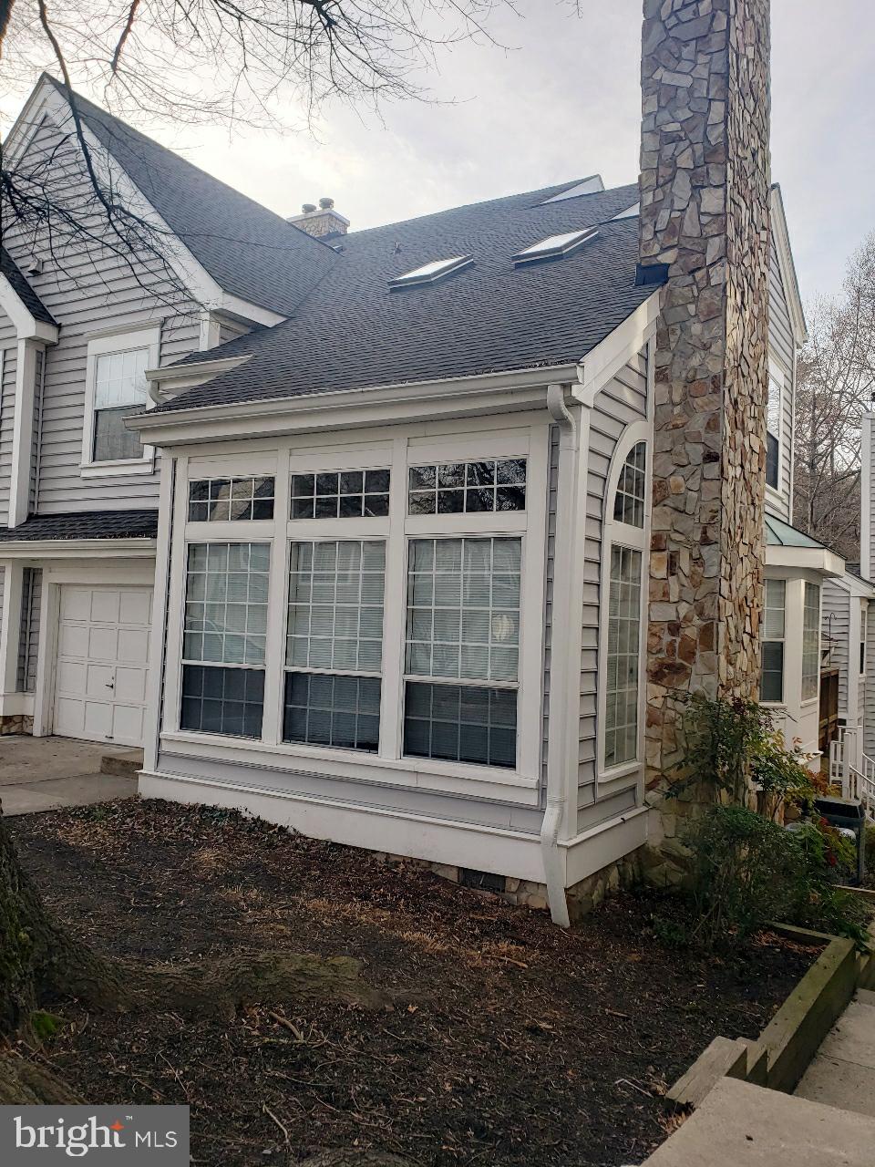 OCCOQUAN POINTE CONDO - Residential