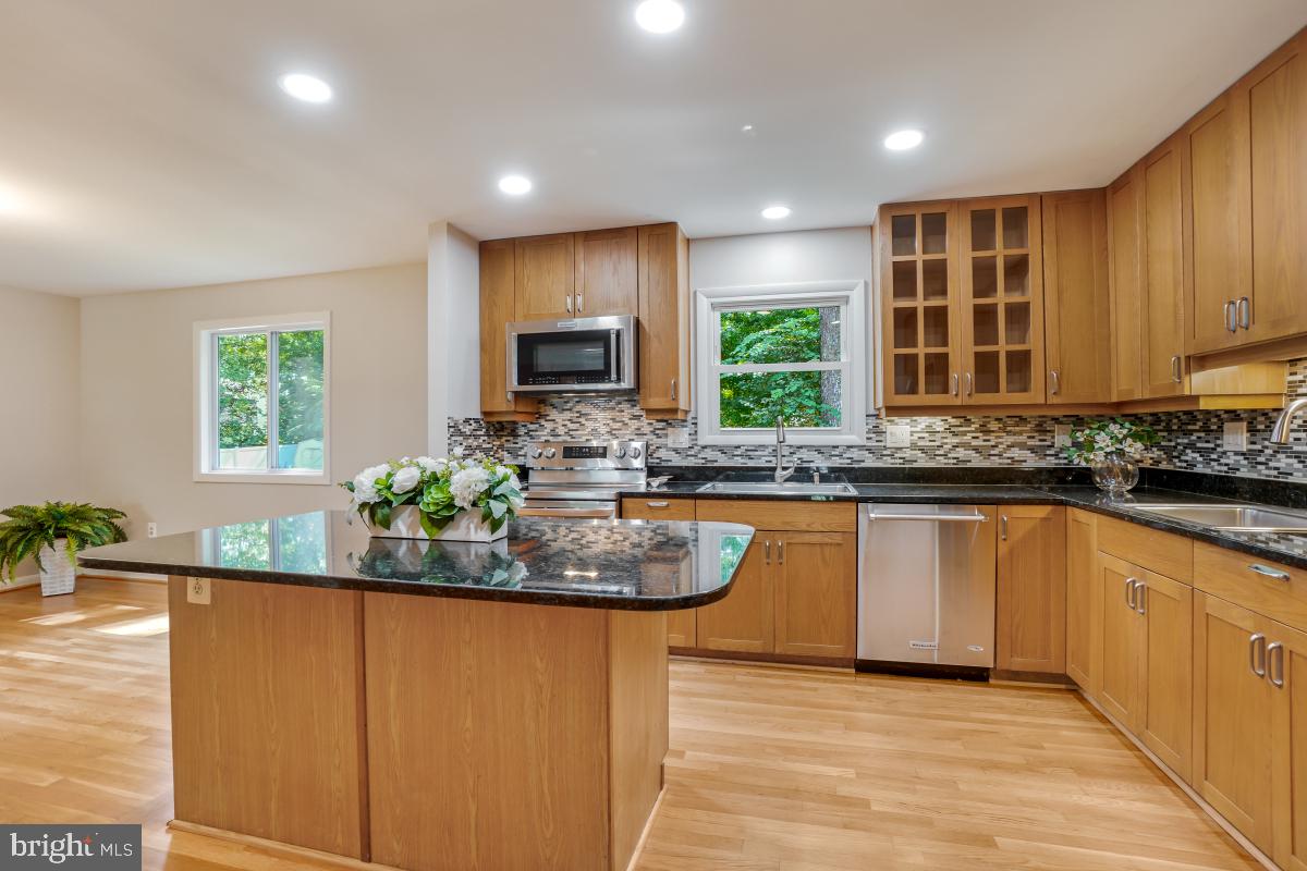 BROOKEVILLE KNOLLS - Residential