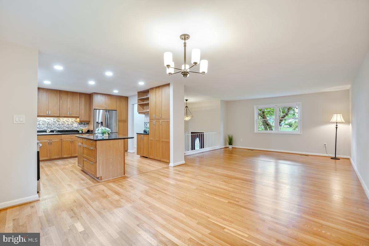 BROOKEVILLE KNOLLS - Residential