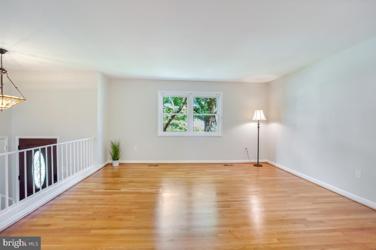 BROOKEVILLE KNOLLS - Residential