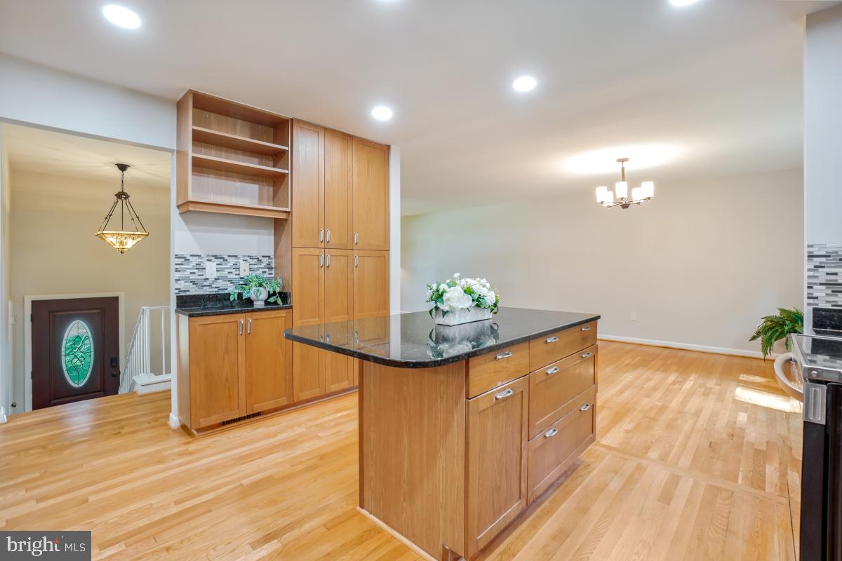 BROOKEVILLE KNOLLS - Residential