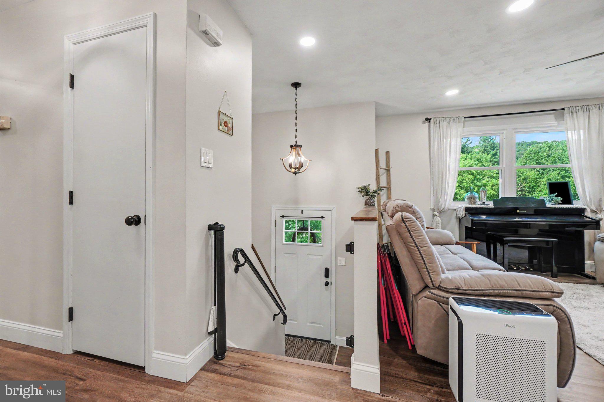 783 CLOUSER HOLLOW ROAD