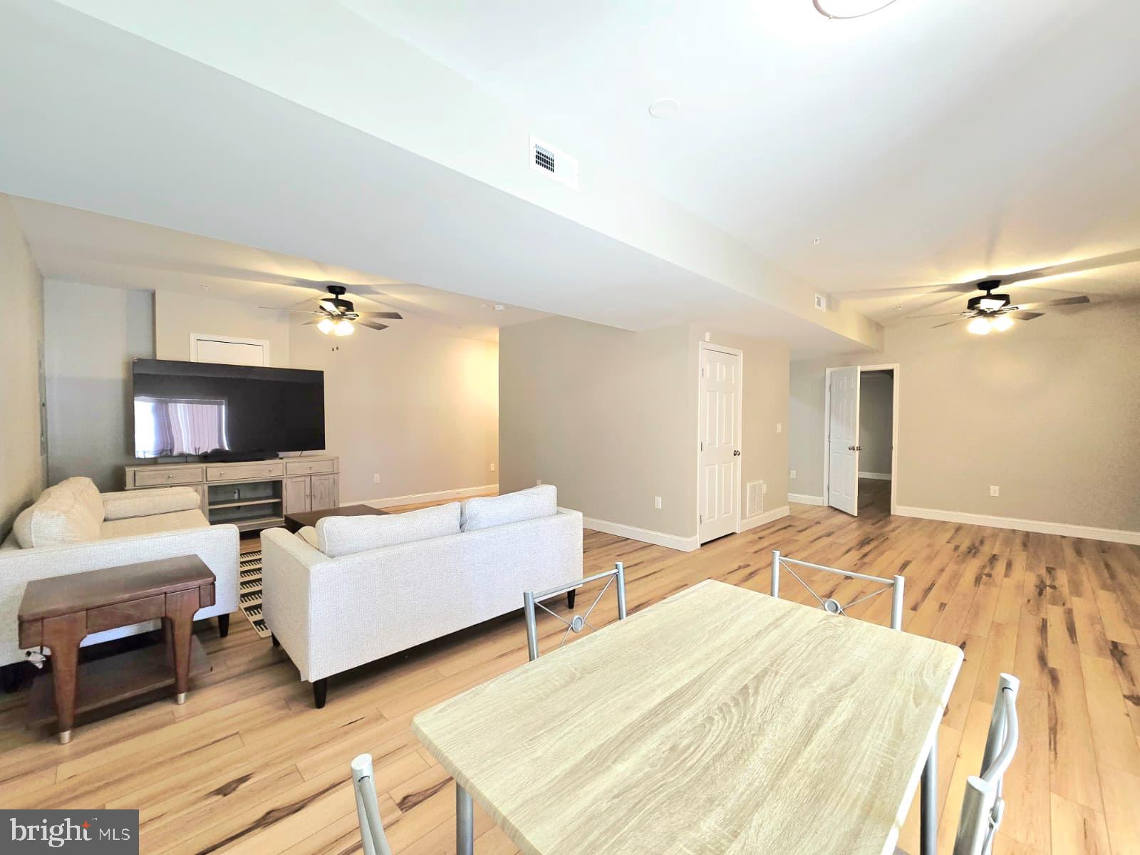 EMERALD HILLS ESTATES - Residential