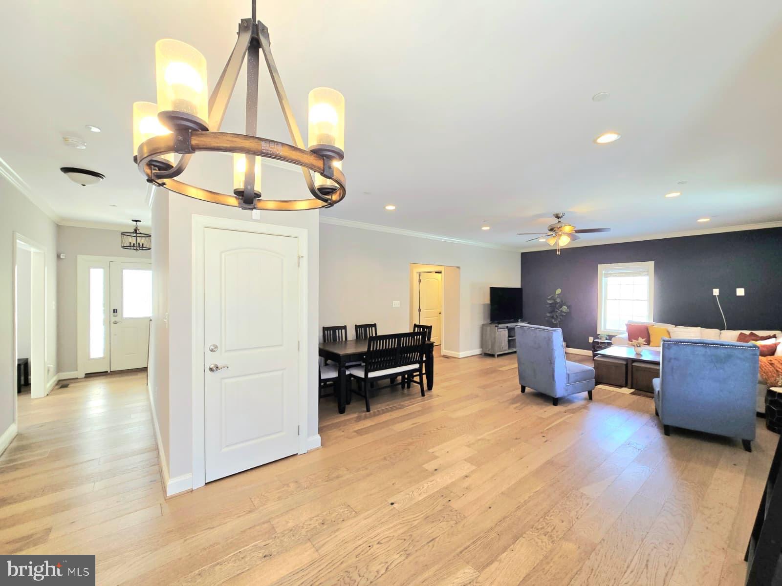 EMERALD HILLS ESTATES - Residential