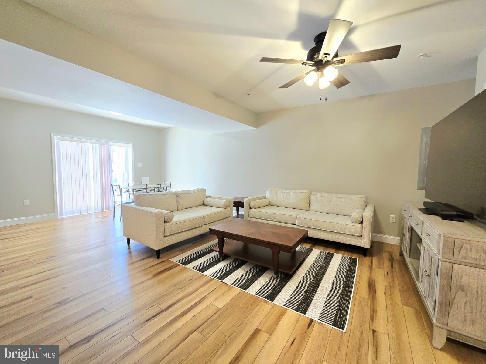 EMERALD HILLS ESTATES - Residential