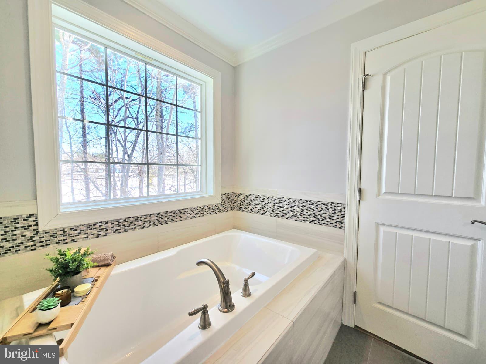 EMERALD HILLS ESTATES - Residential