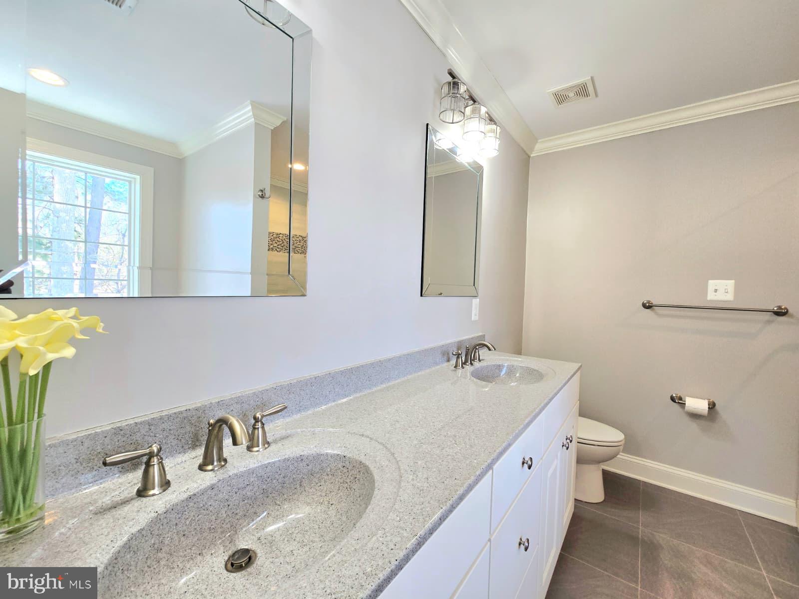 EMERALD HILLS ESTATES - Residential