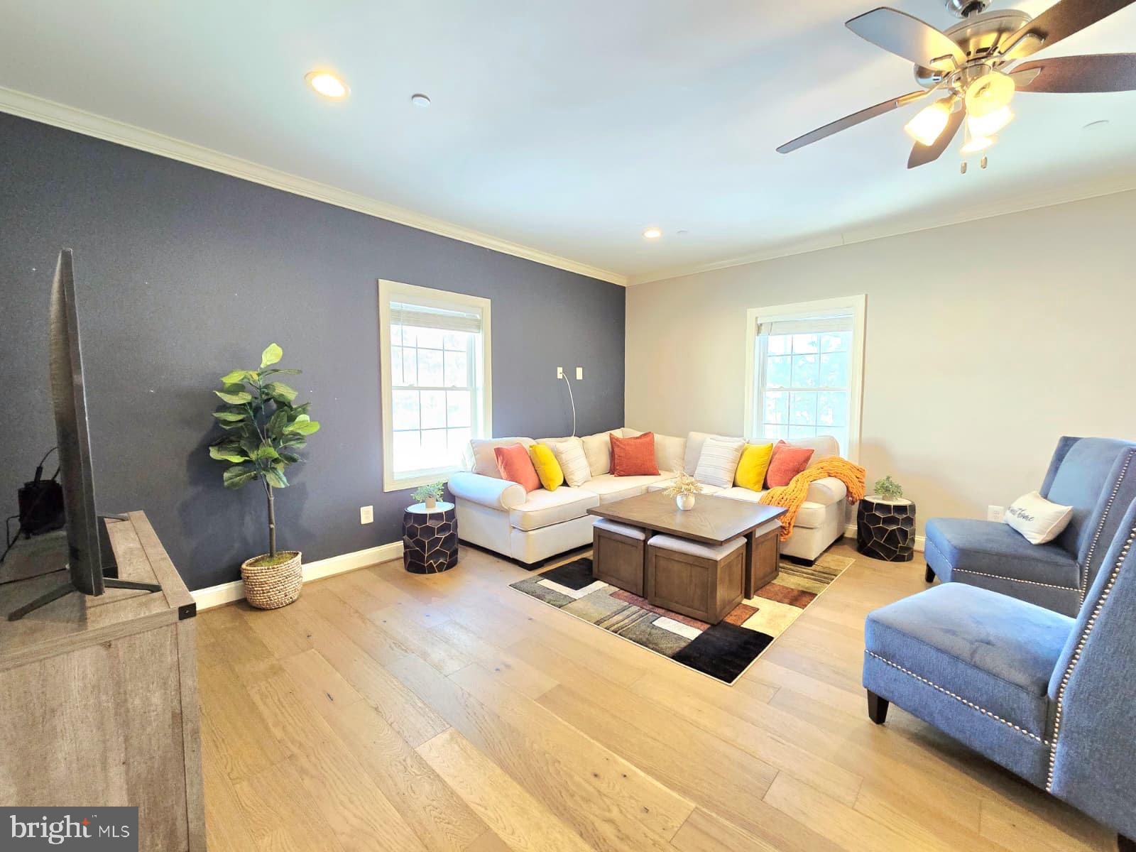 EMERALD HILLS ESTATES - Residential