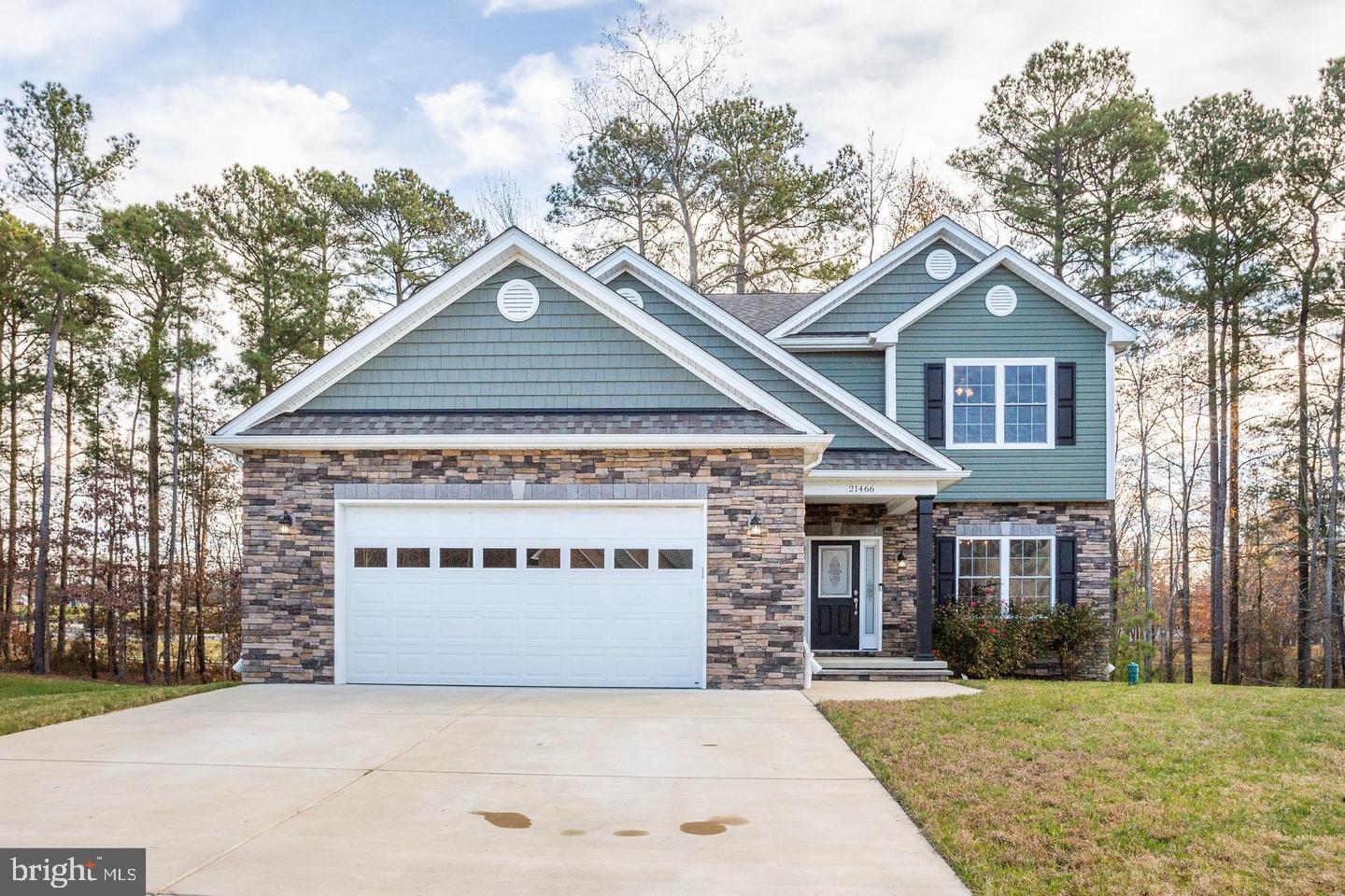 EMERALD HILLS ESTATES - Residential